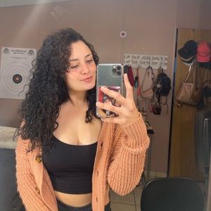 Meet your Posher, Anel